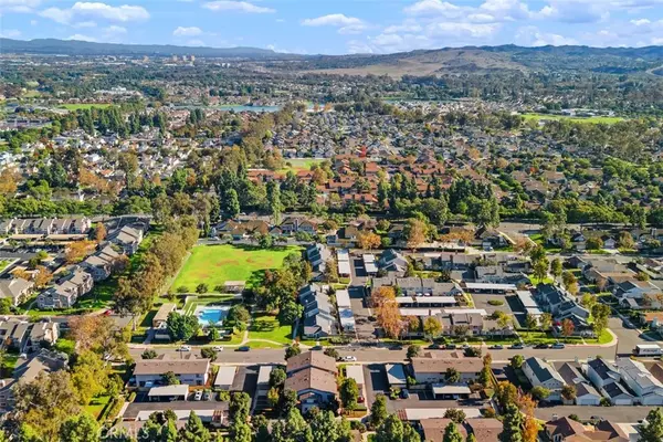 Irvine, CA 92614,56 Windjammer