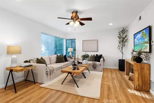 Irvine, CA 92614,56 Windjammer