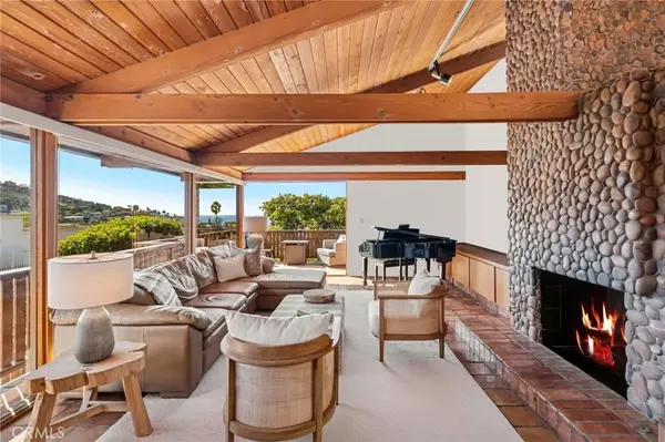 Laguna Beach, CA 92651,1346 Cerritos