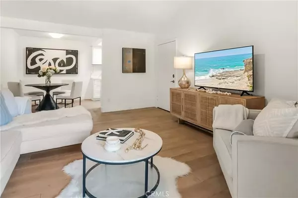 Dana Point, CA 92629,33852 Del Obispo Street #2