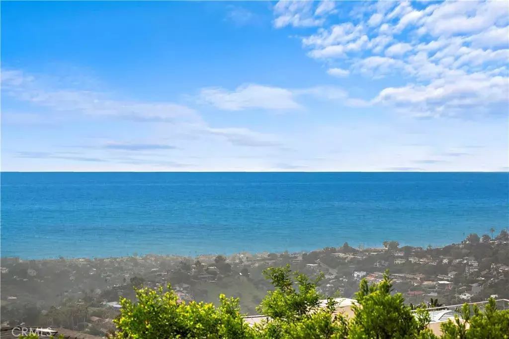 Laguna Beach, CA 92651,2813 Chateau Way