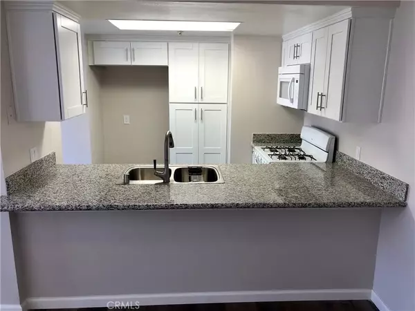 Westminster, CA 92683,14082 Edwards Street #106