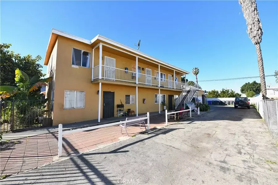 10333 California Avenue, South Gate, CA 90280