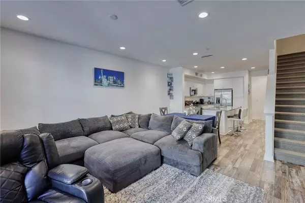 Pico Rivera, CA 90660,7679 Sunflower Dr