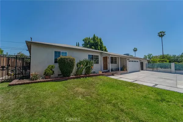 Panorama City, CA 91402,8816 Katherine Avenue