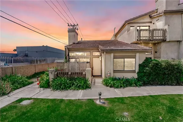 Montebello, CA 90640,546 Jay Court #11