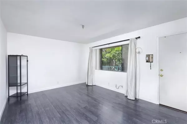 Hawthorne, CA 90250,14405 Cerise Avenue #31