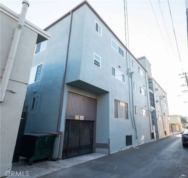 Long Beach, CA 90802,1329 E 1st Street #10