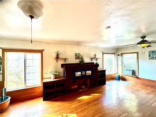 City Terrace, CA 90063,952 Miller Avenue