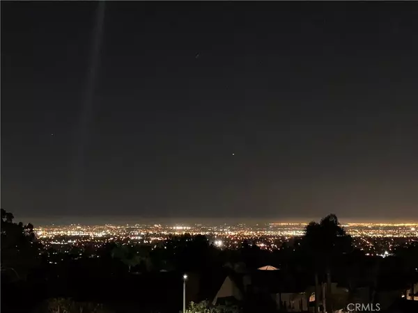 Whittier, CA 90605,16046 AURORA CREST