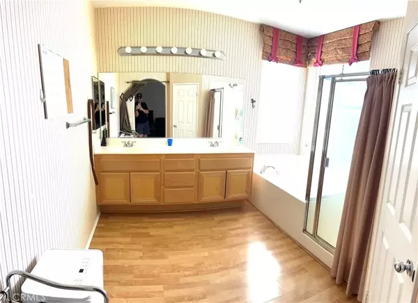 Adelanto, CA 92301,10886 Thorndale Street