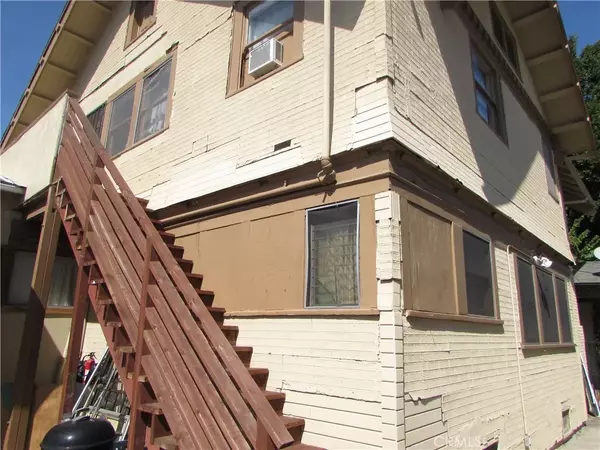 Los Angeles, CA 90006,2956 W 15th Street