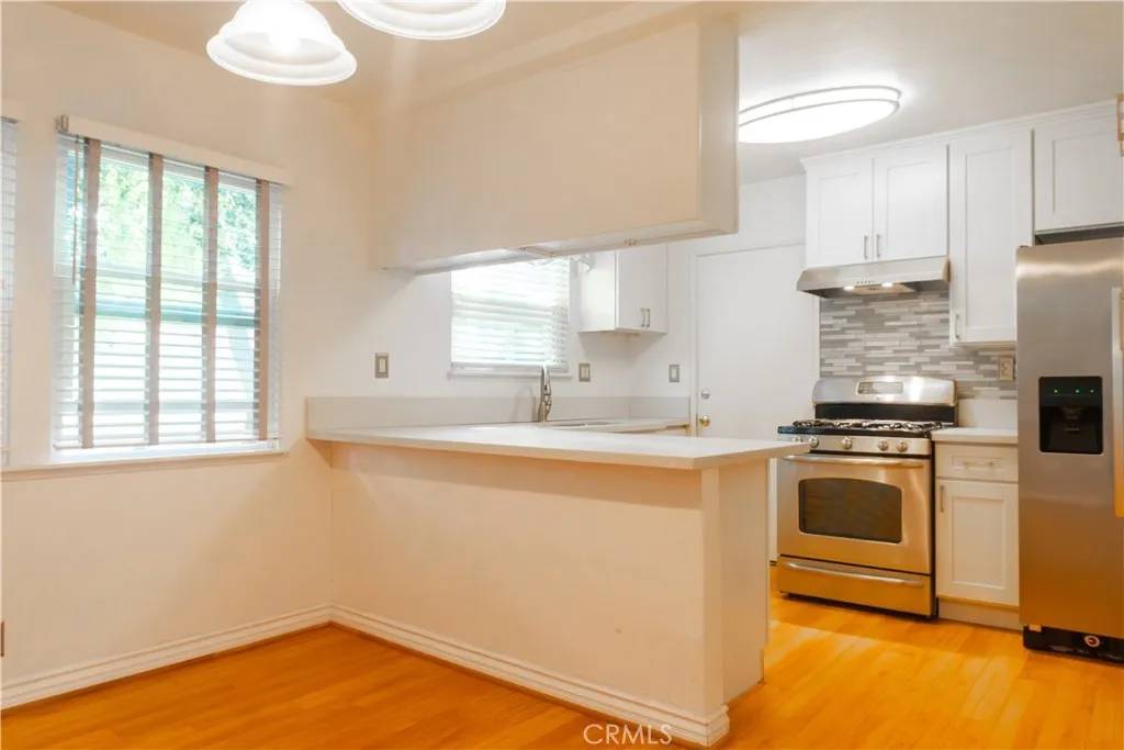 Los Angeles, CA 90016,3610 KALSMAN Drive #2