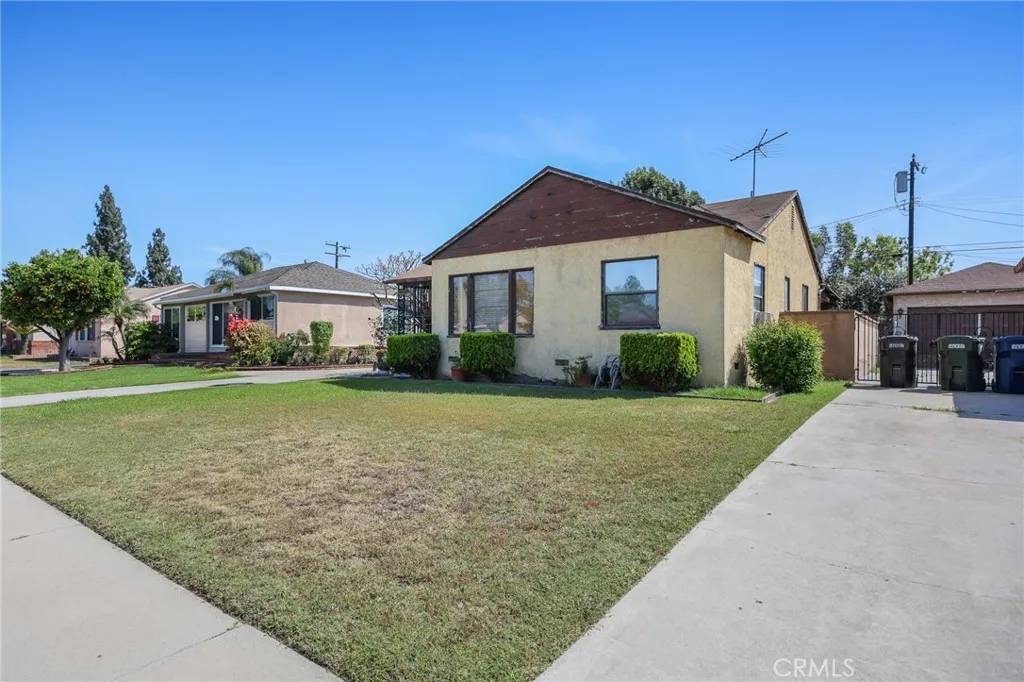 Pico Rivera, CA 90660,9706 Nan Street