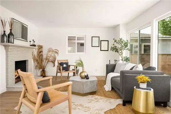 Long Beach, CA 90805,5922 John Avenue