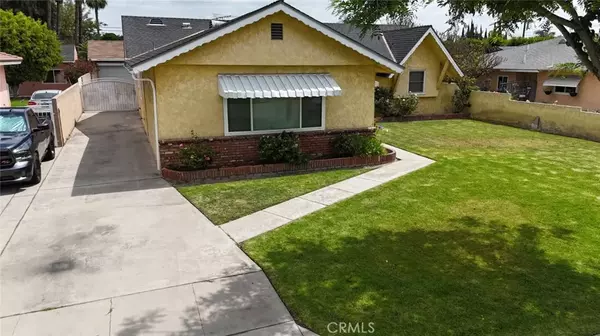 Downey, CA 90242,8437 Everest Street