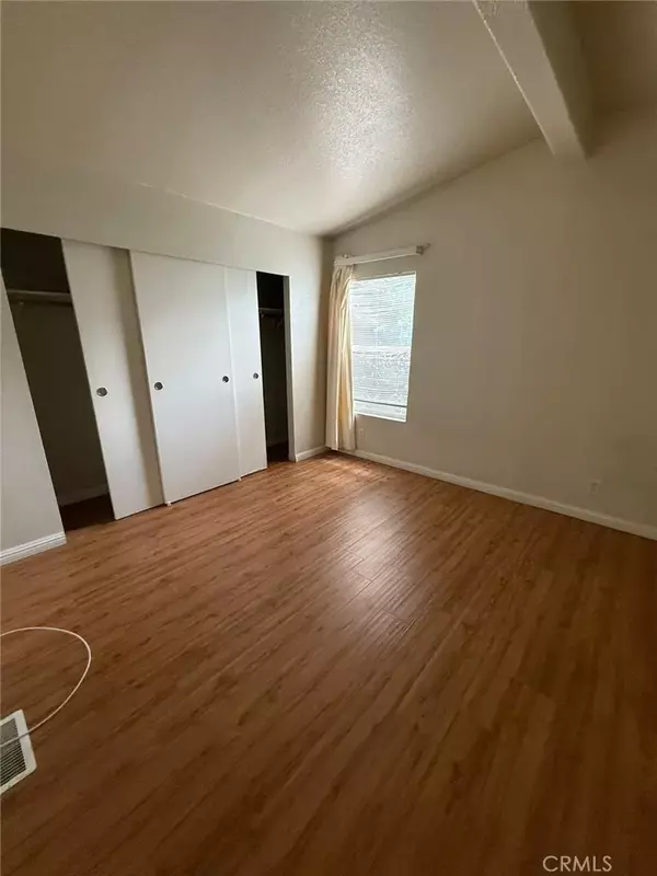 Lynwood, CA 90262,5300 Cortland #27