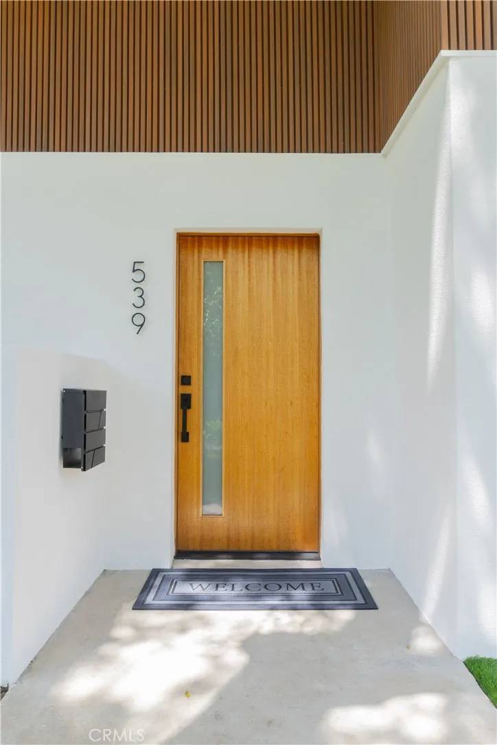 Pasadena, CA 91105,539 Avon Avenue