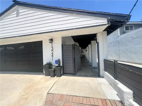 La Mirada, CA 90638,13241 Oakwood Lane