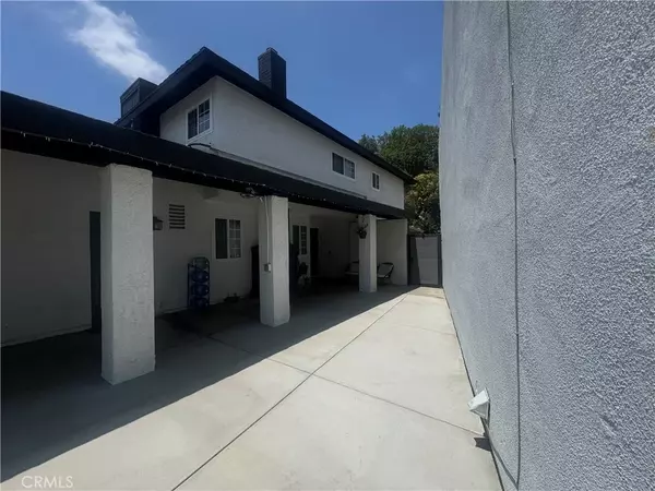 La Mirada, CA 90638,13241 Oakwood Lane