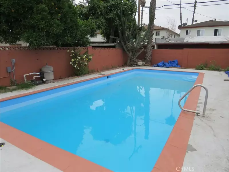 1608 E Queensdale Street, Compton, CA 90221