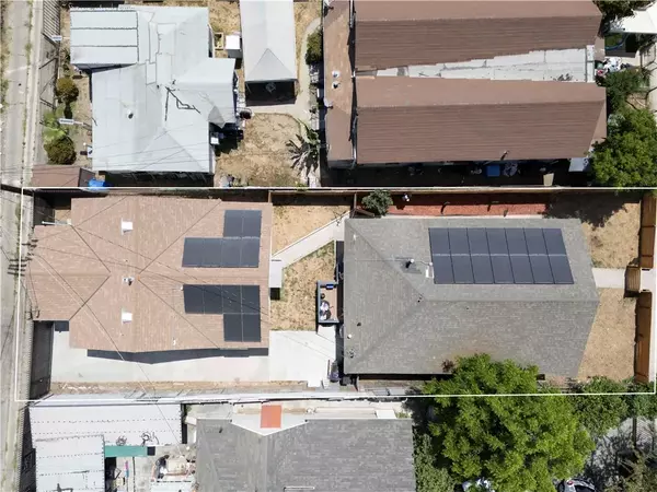 Los Angeles, CA 90011,1471 E 41 PL