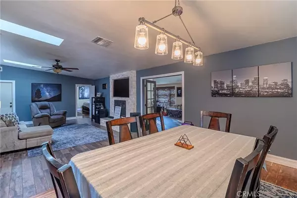 Whittier, CA 90605,8807 Jacmar