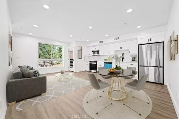 Van Nuys, CA 91405,6704 Kester Avenue