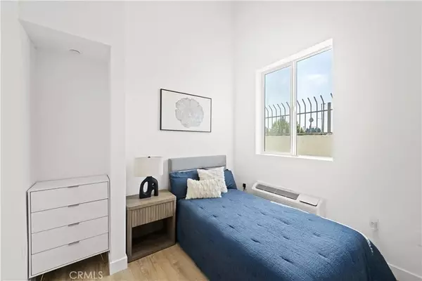 Los Angeles, CA 90011,4345 Woodlawn