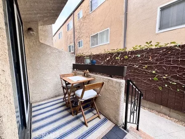 Glendale, CA 91202,543 W Stocker