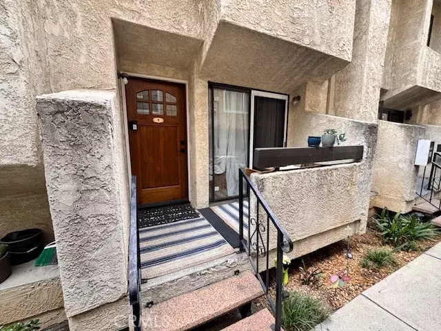 Glendale, CA 91202,543 W Stocker