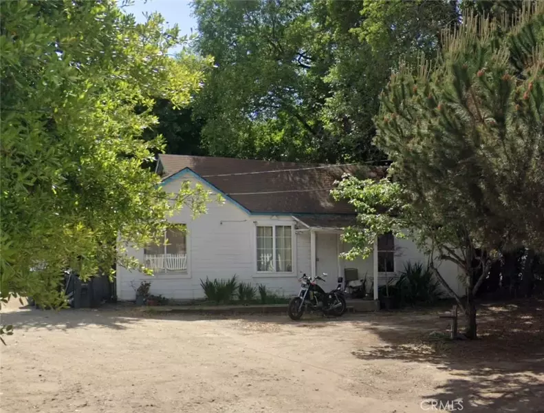 2100 Chanticleer Avenue, Santa Cruz, CA 95062