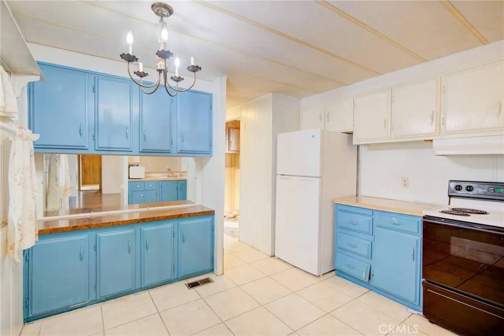 2500 N Highway 59 #51, Merced, CA 95348