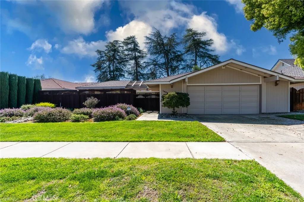 1622 Monte Grosso Drive, Merced, CA 95340