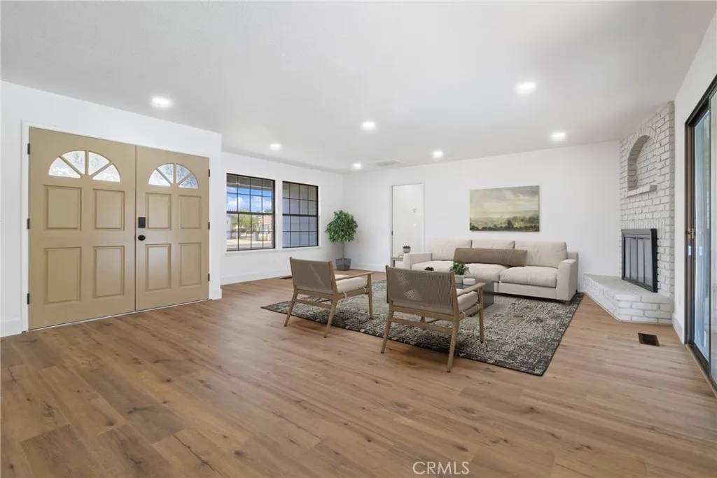 Ceres, CA 95307,1642 Running Lane