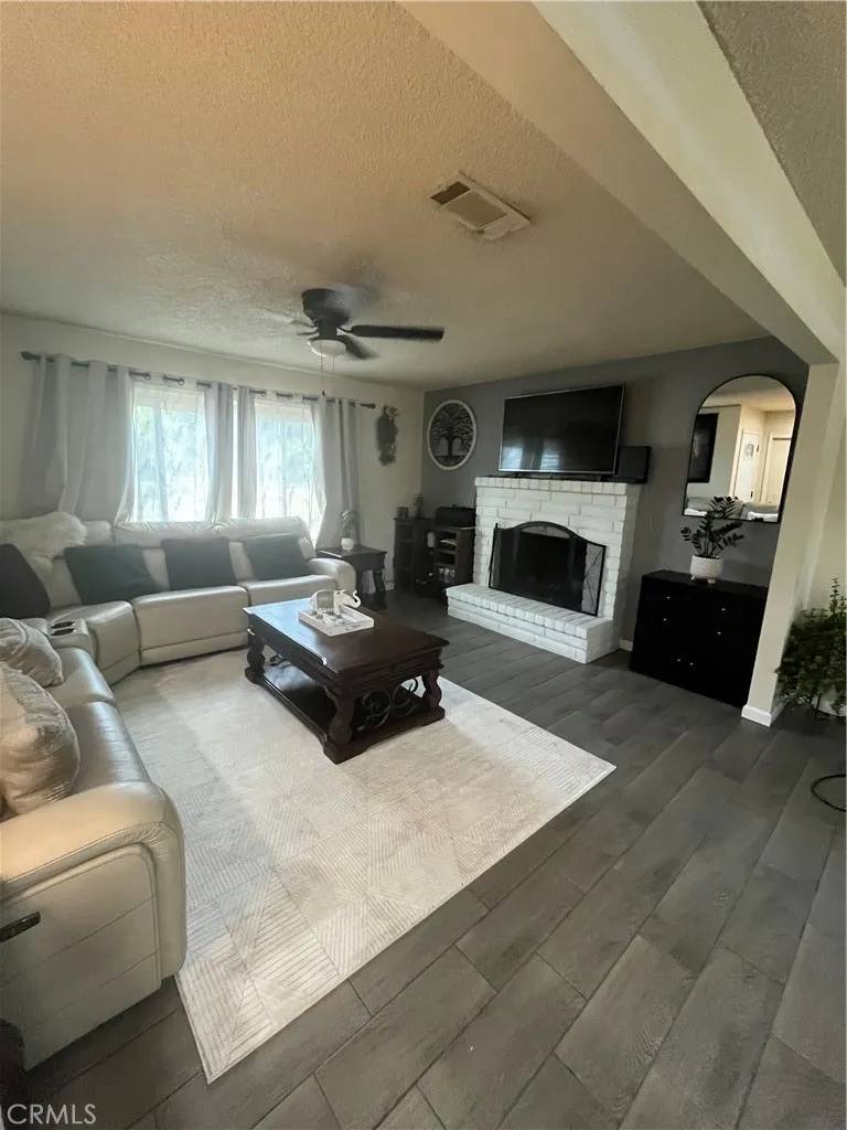 Winton, CA 95388,7895 Walnut Avenue