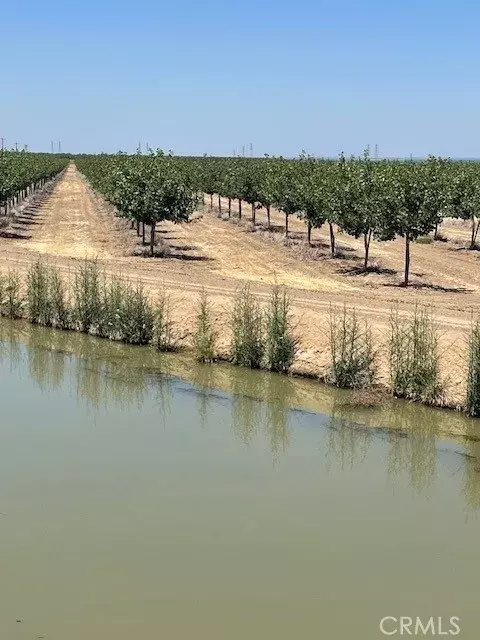 Firebaugh, CA 93622,0 Russell