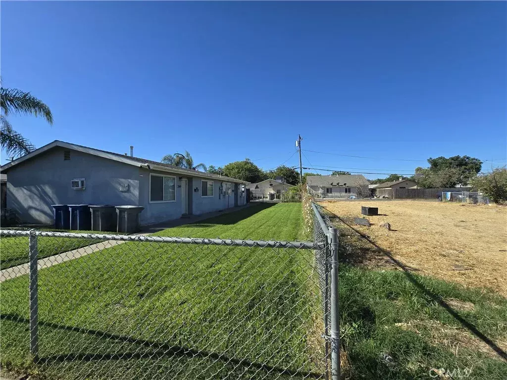 Merced, CA 95341,264 E 10th Street