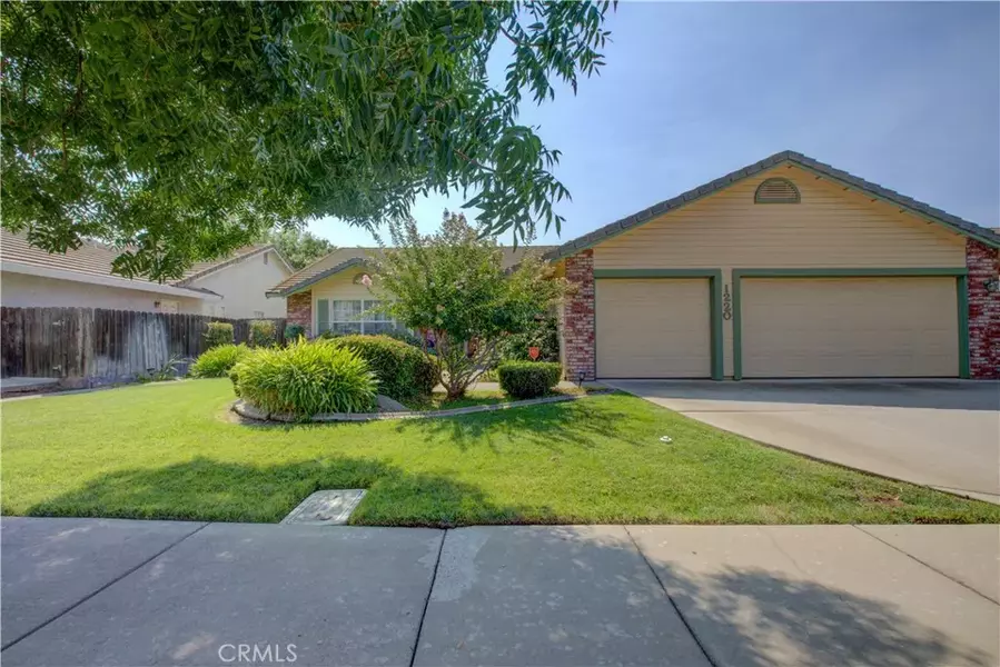 1220 E Donna Drive, Merced, CA 95340