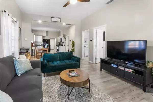 Merced, CA 95340,944 W 18th St