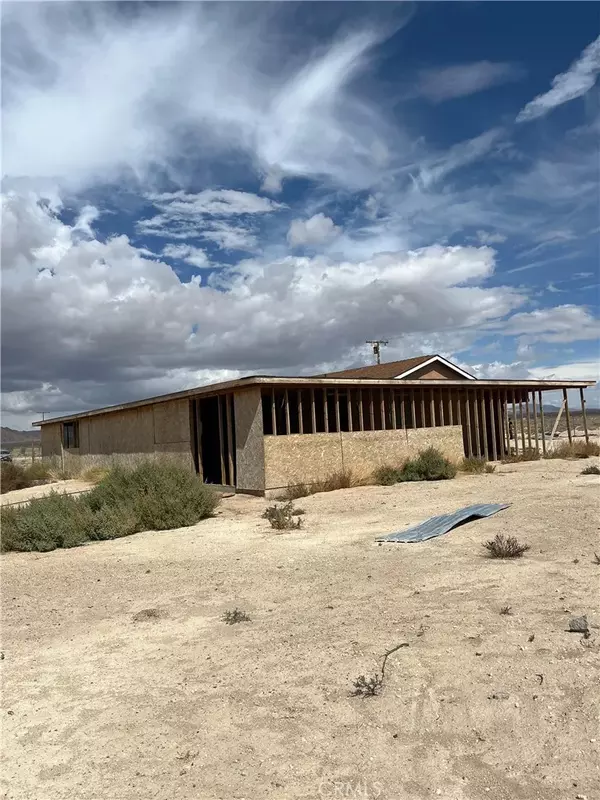 Lucerne Valley, CA 92356,14588 Locust