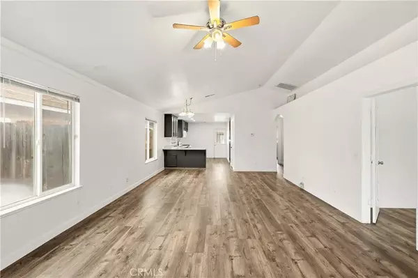 Atwater, CA 95301,824 Valle Grande