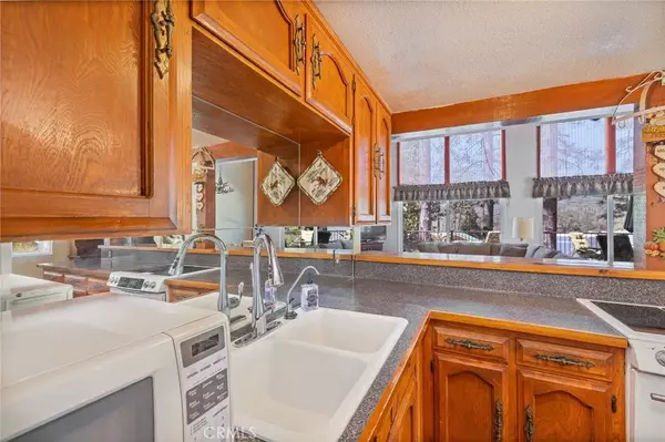 Bass Lake, CA 93604,37731 Shoreline Drive