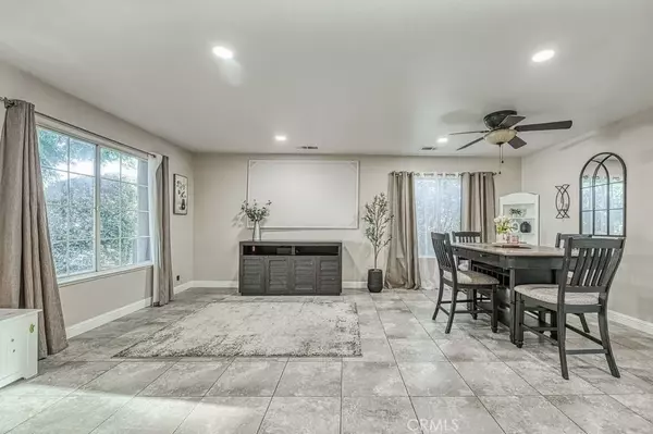 Clovis, CA 93611,3372 Greenfield Avenue