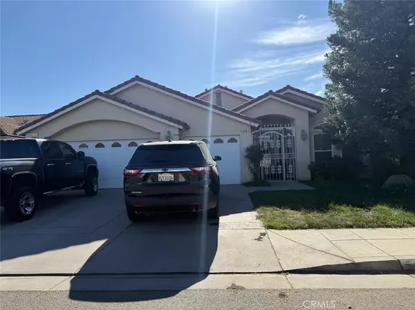 528 Fair Oak Avenue, Madera, CA 93637