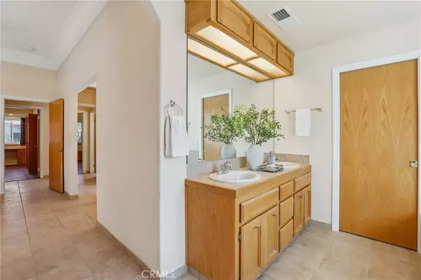 Madera, CA 93637,526 Grenache Avenue