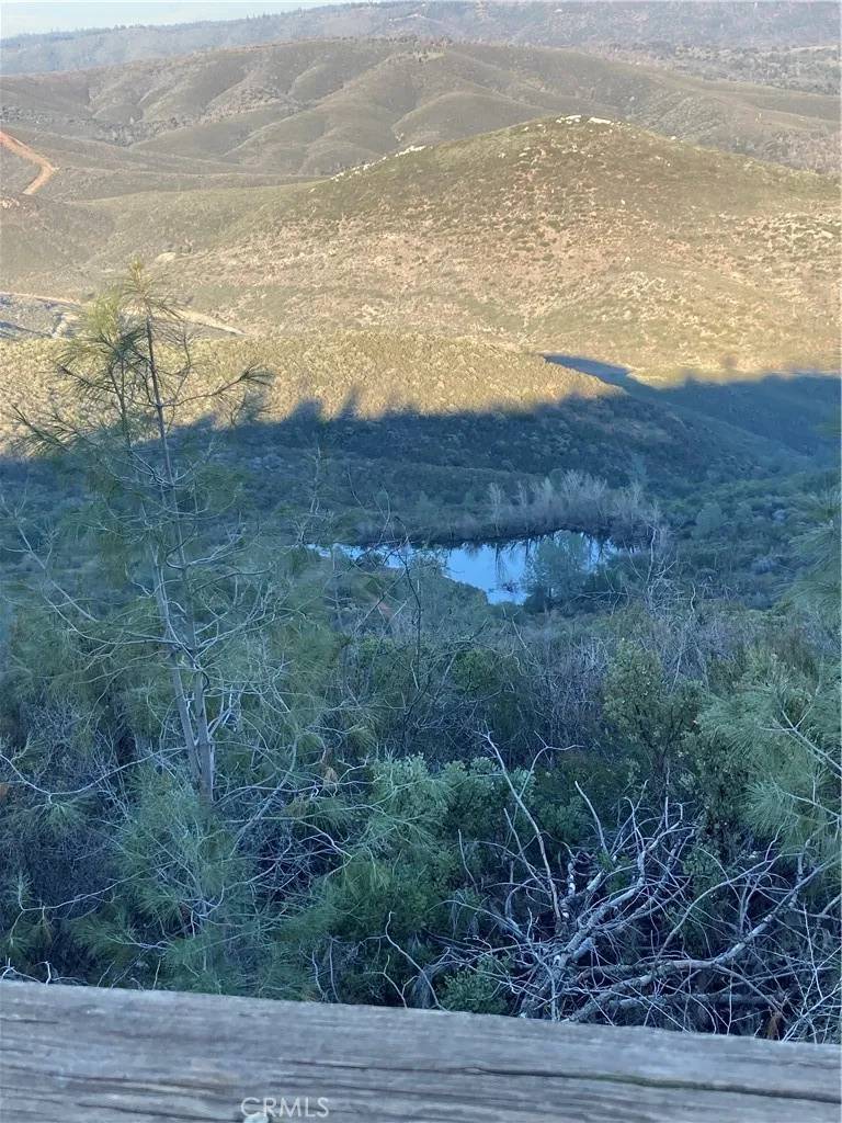 10662 Penon Blanco Lookout, Coulterville, CA 95311