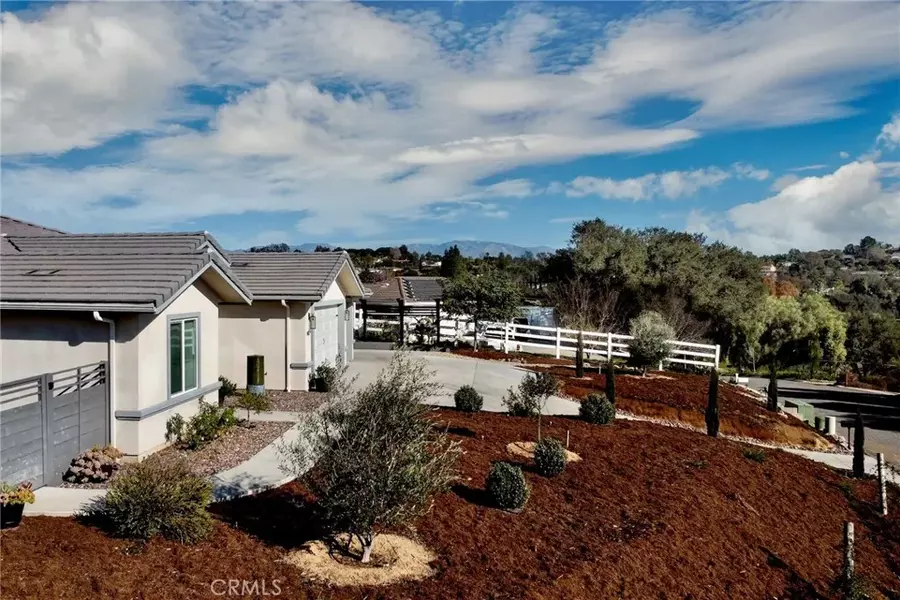 1412 Devin Drive, Fallbrook, CA 92028