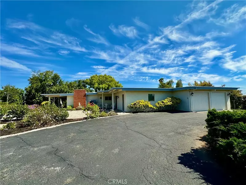 1280 Loma Vista Way, Vista, CA 92084
