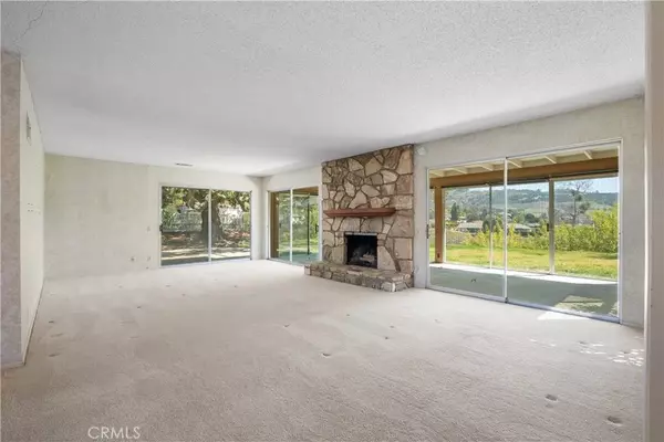 Fallbrook, CA 92028,2829 Golfview Drive